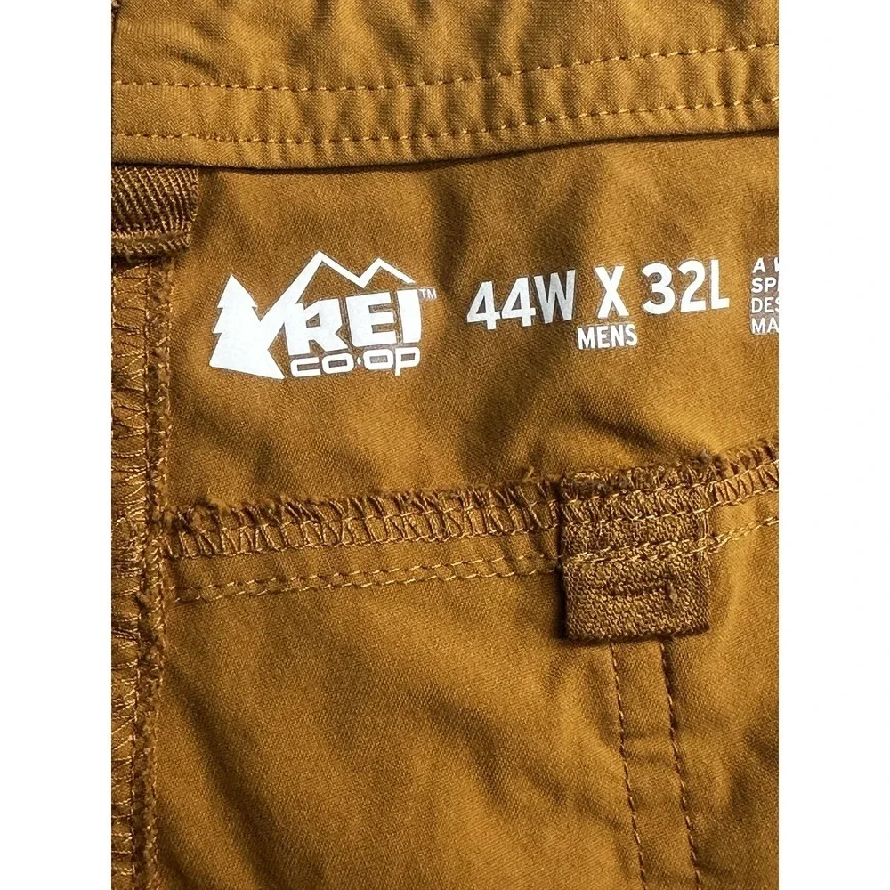 Rei Co-Op brand rei